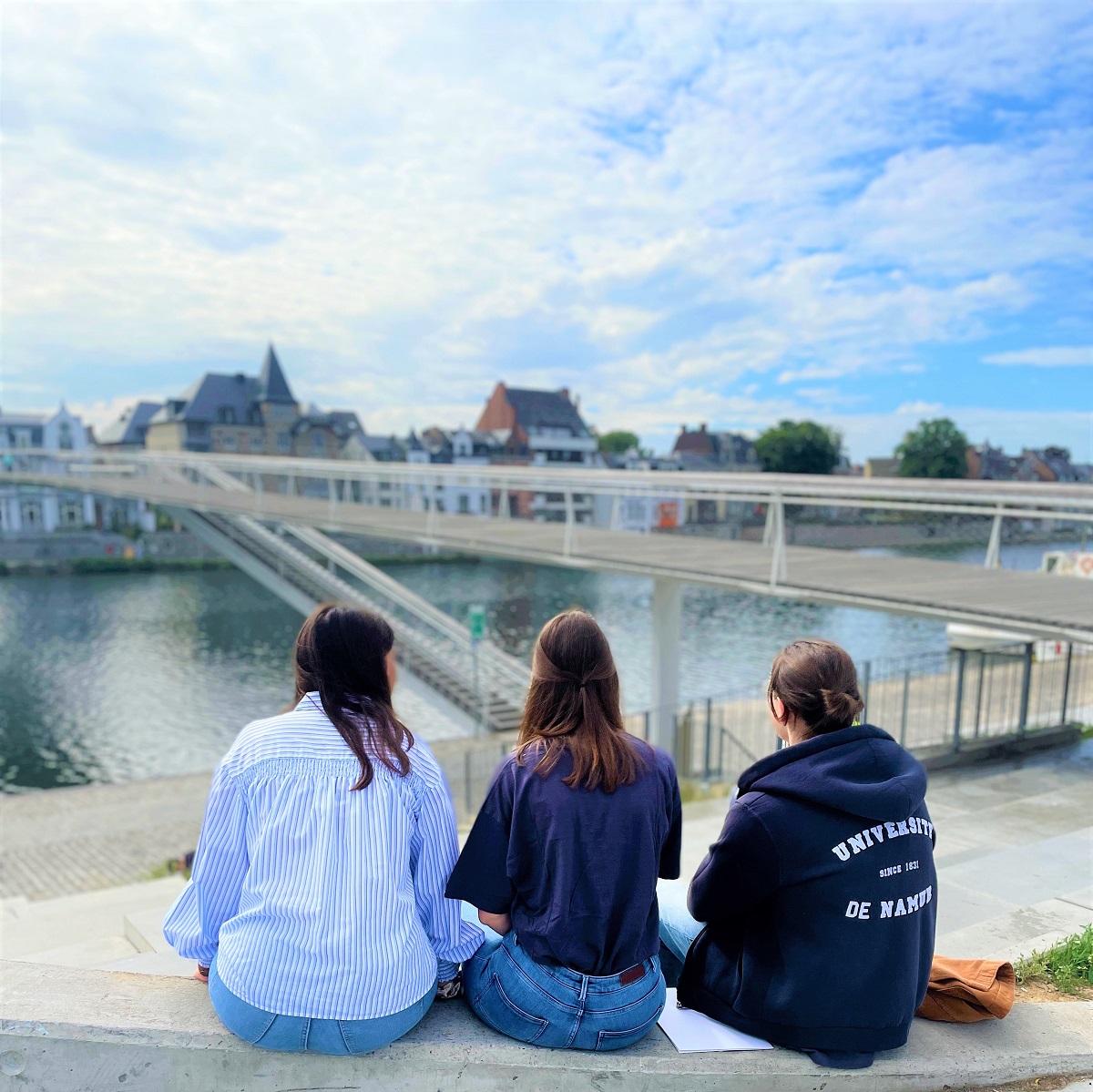 Enjambée - Students